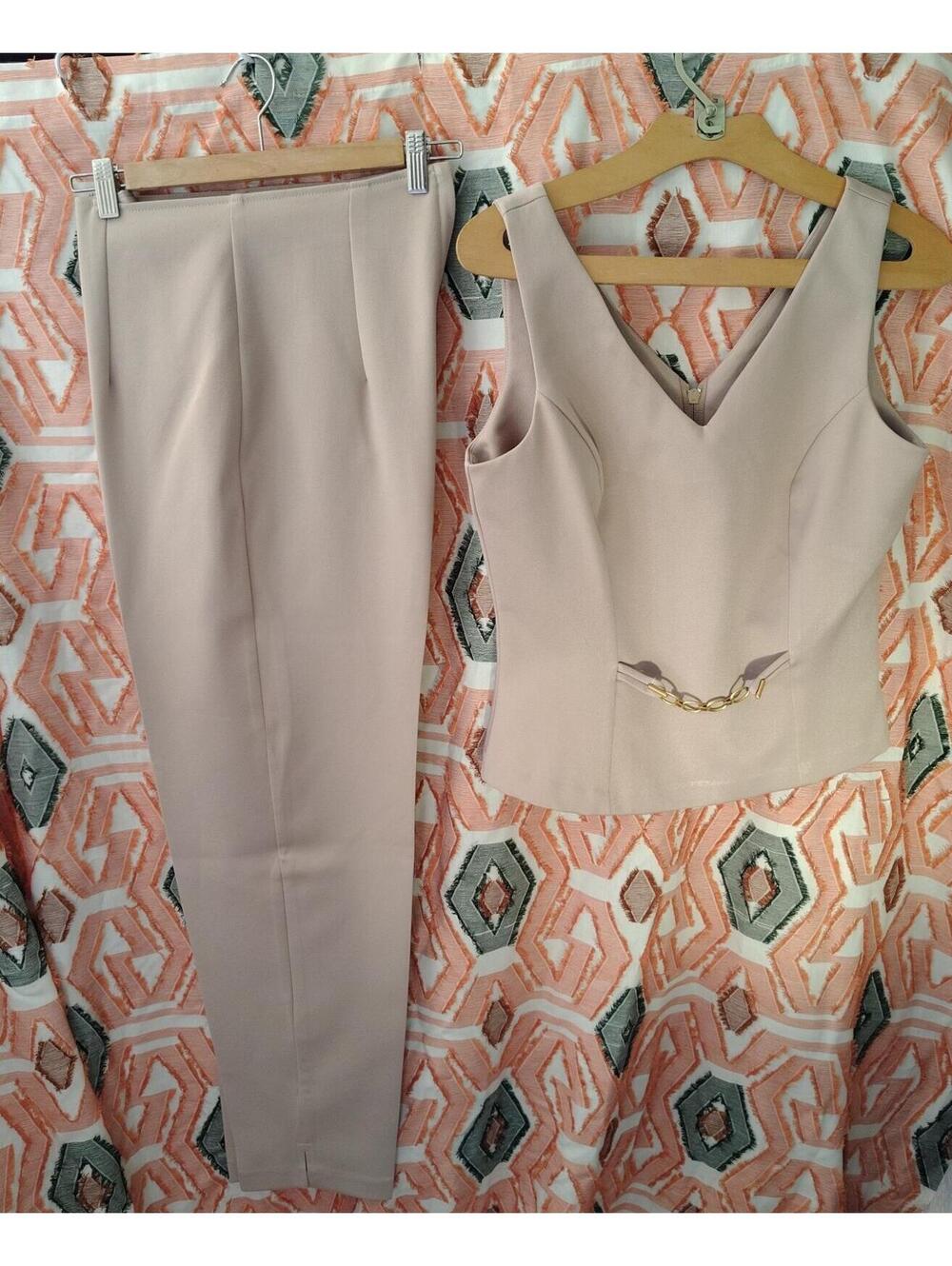 XOXO Vintage Y2K Two-Piece Wear to Work Beige Medium